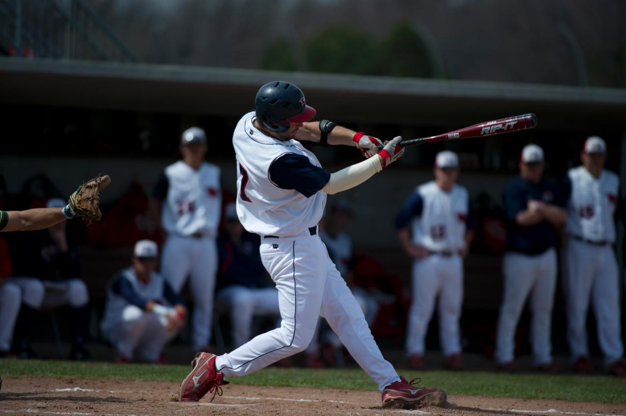 Baseball Splits With West Va. Wesleyan To Open Season