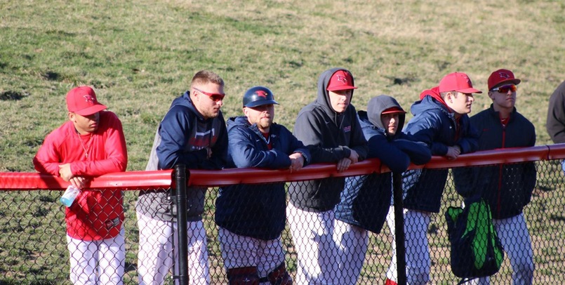 Baseball Splits Weekend Series With Truman State