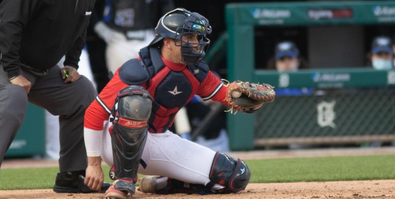Cardinals hold off Golden Eagles for 14-6 win