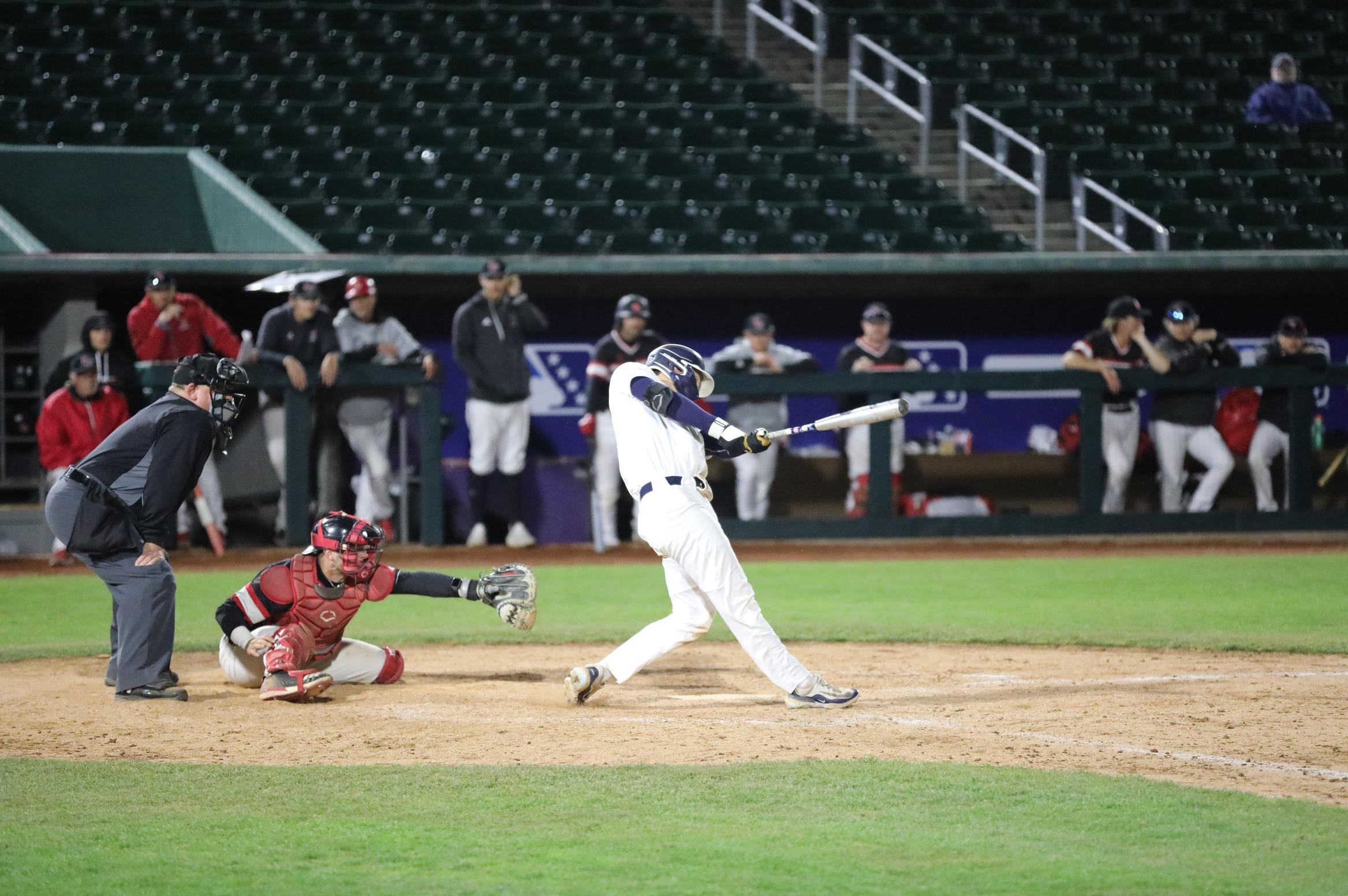 Baseball Survives and Advances to GLIAC Tournament Championship