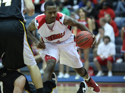 Cardinals Drop Heartbreaker to Lakers, 60-58
