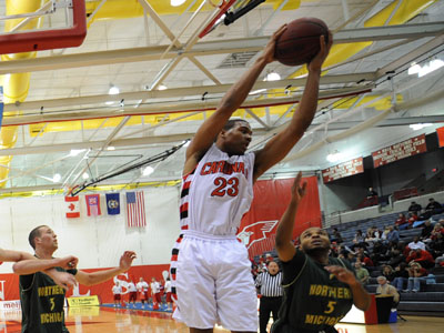 Men's Basketball Defeats Michigan-Dearborn, 94-53