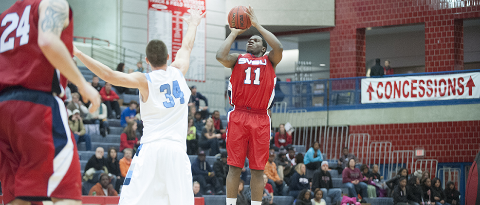 Bozeman's 35 Points Sparks SVSU in Upset Win over No. 19 Warriors