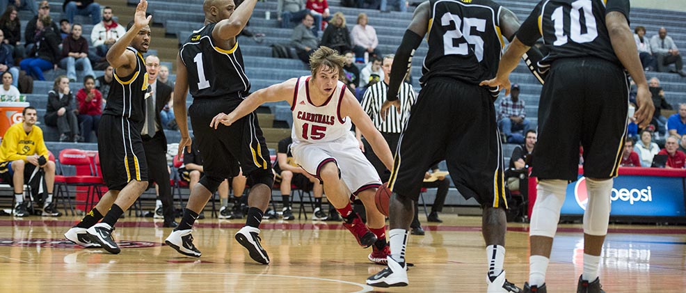 Cardinals Fall at Home to Grand Valley, 88-76