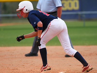 Saginaw Valley Falls to Findlay, 2-0 and 3-0