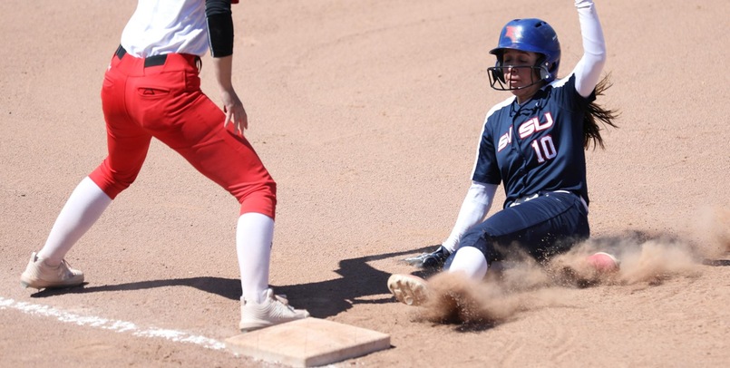 Cardinals sweep Bulldogs on Senior Day