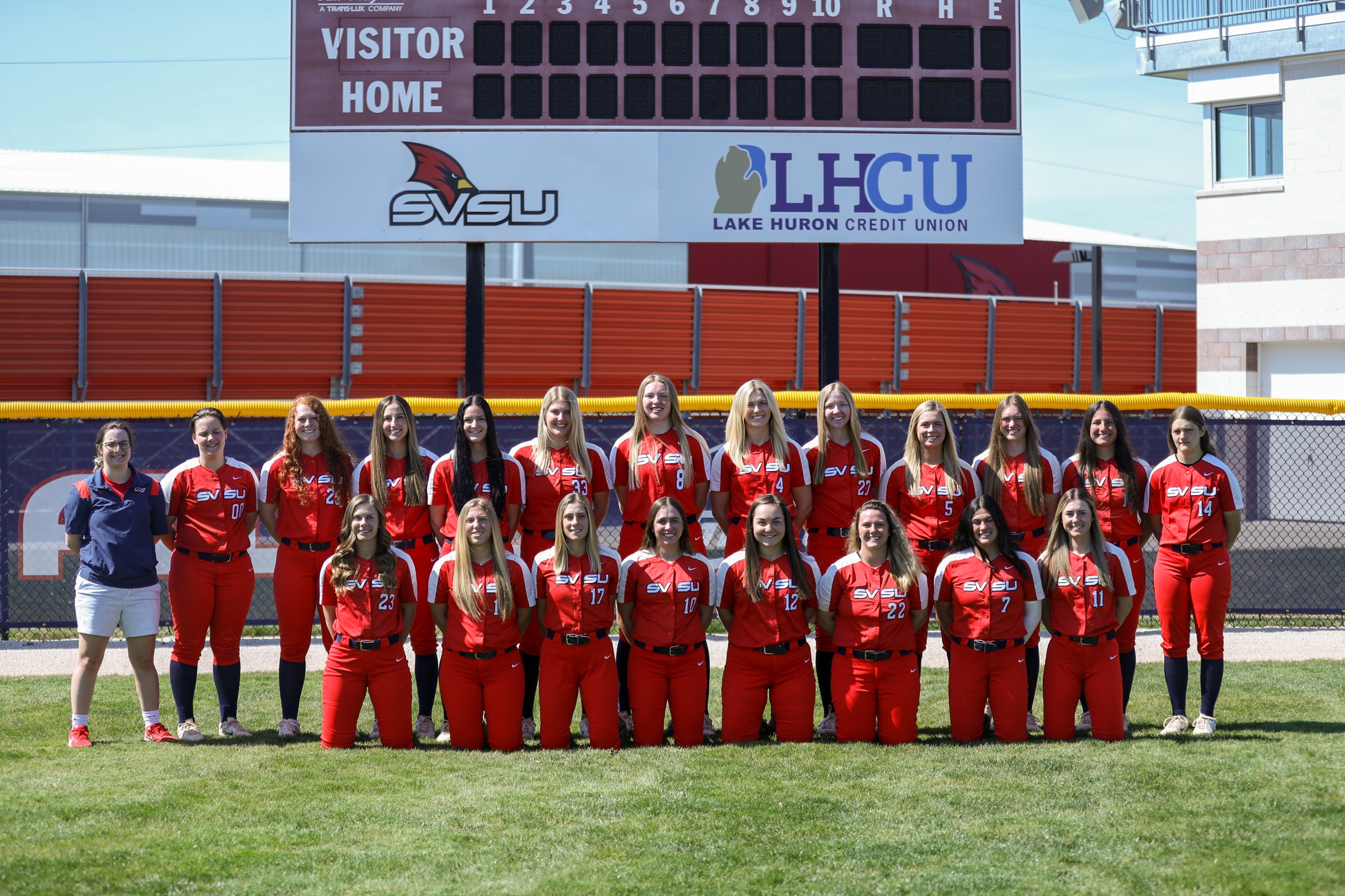 Softball Puts Historic Season in the Record Books