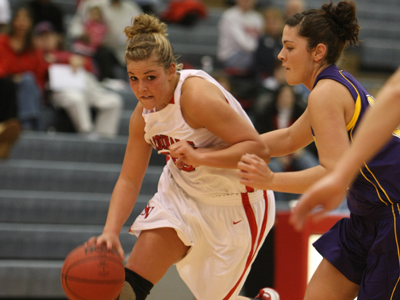 Lady Cardinals Defeat GVSU, 71-51