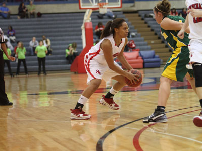 Cardinals Fall to No. 9 Huskies, 67-47