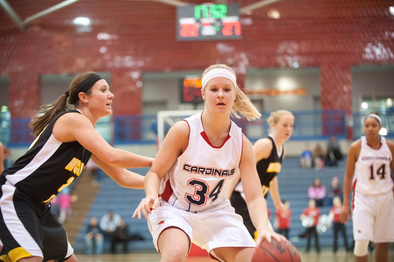 Big Comeback Propels Cardinals Past Timberwolves, 56-48