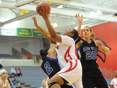 Cardinals Fall to Madonna, 62-55