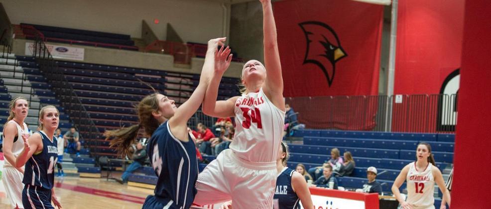 Senior Sam Zirzow scored 14 points and had 5 rebounds against Hillsdale