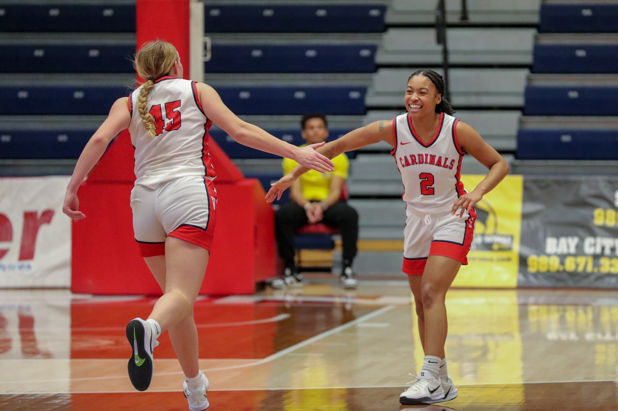 Aleshia Jones Hits 1500 Career Point Mark in Victory Over Michigan Tech