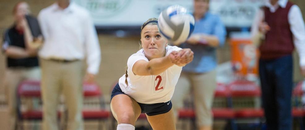 Volleyball Starts Strong, Drops Close 3-2 Contest to #18 Lakers