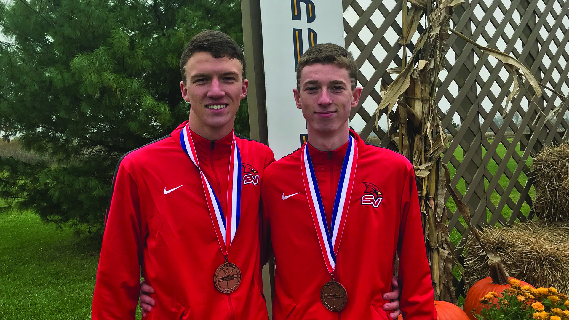 Men's Cross Country Finish 6th in NCAA Regionals, Women Finish 9th